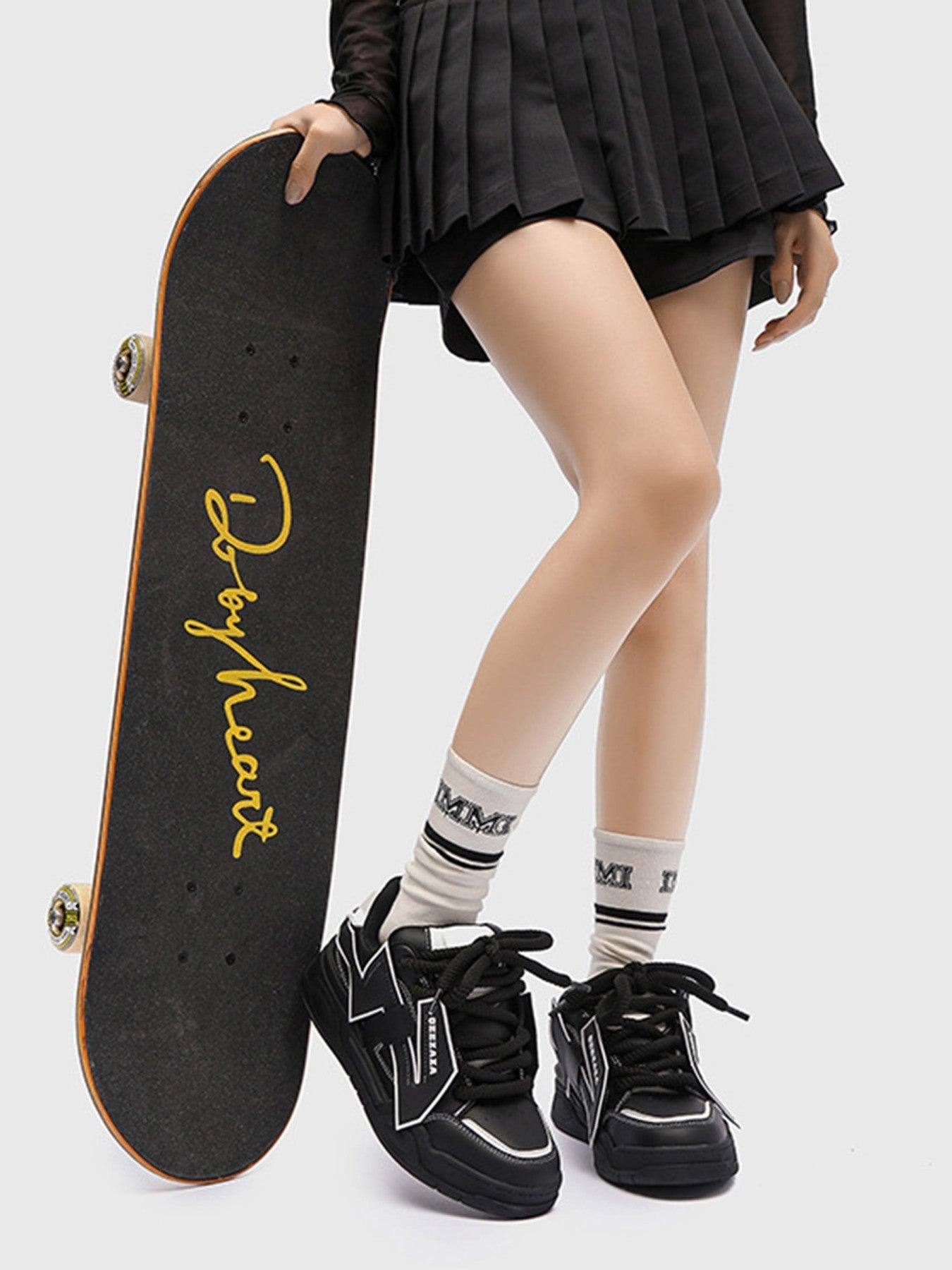 Casual Hundred Couple Slip-On Shoes