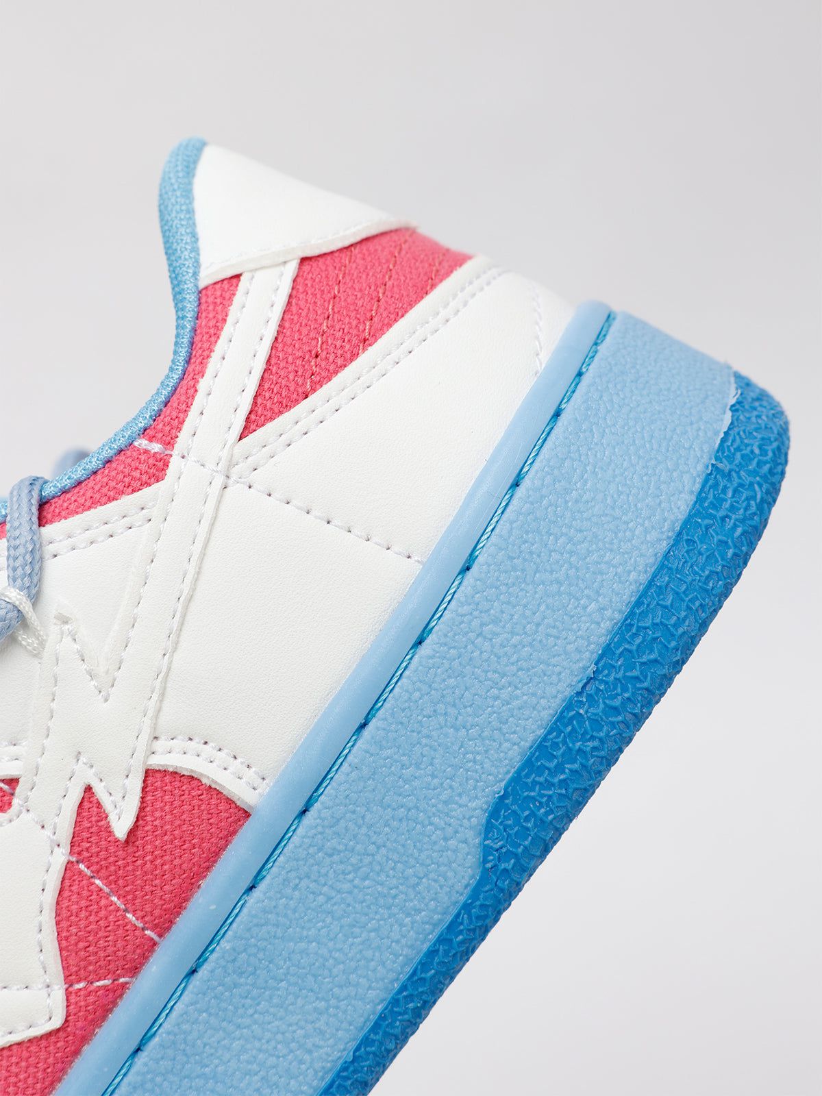 Cross Strapping Casual Shoes