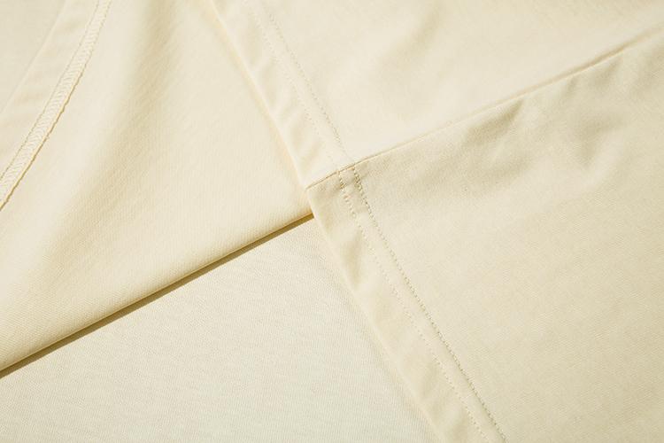 T-Shirt mit Cut Bullet-Print 