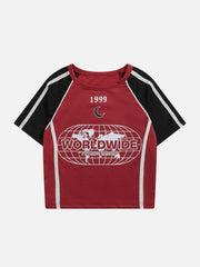 T-Shirt mit digitalem Patchwork-Stickerei 