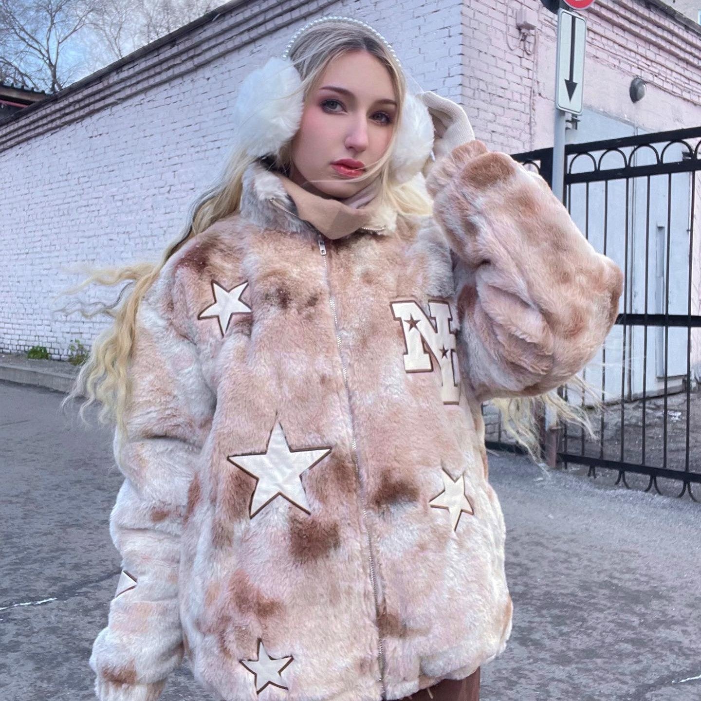 Lammwolljacke mit besticktem Stern - 1798 