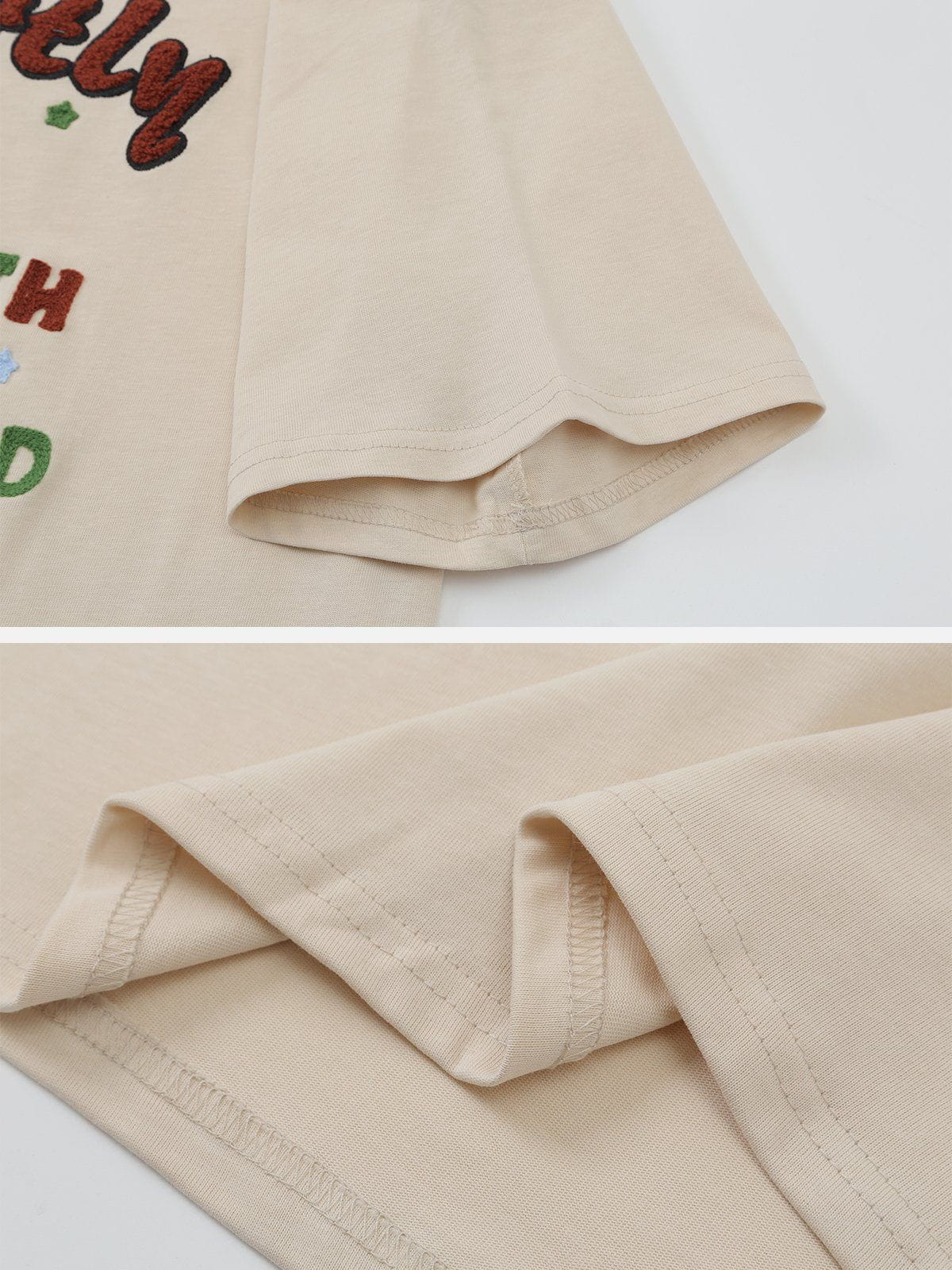 T-Shirt mit beflocktem Handtuch und Buchstabenstickerei 