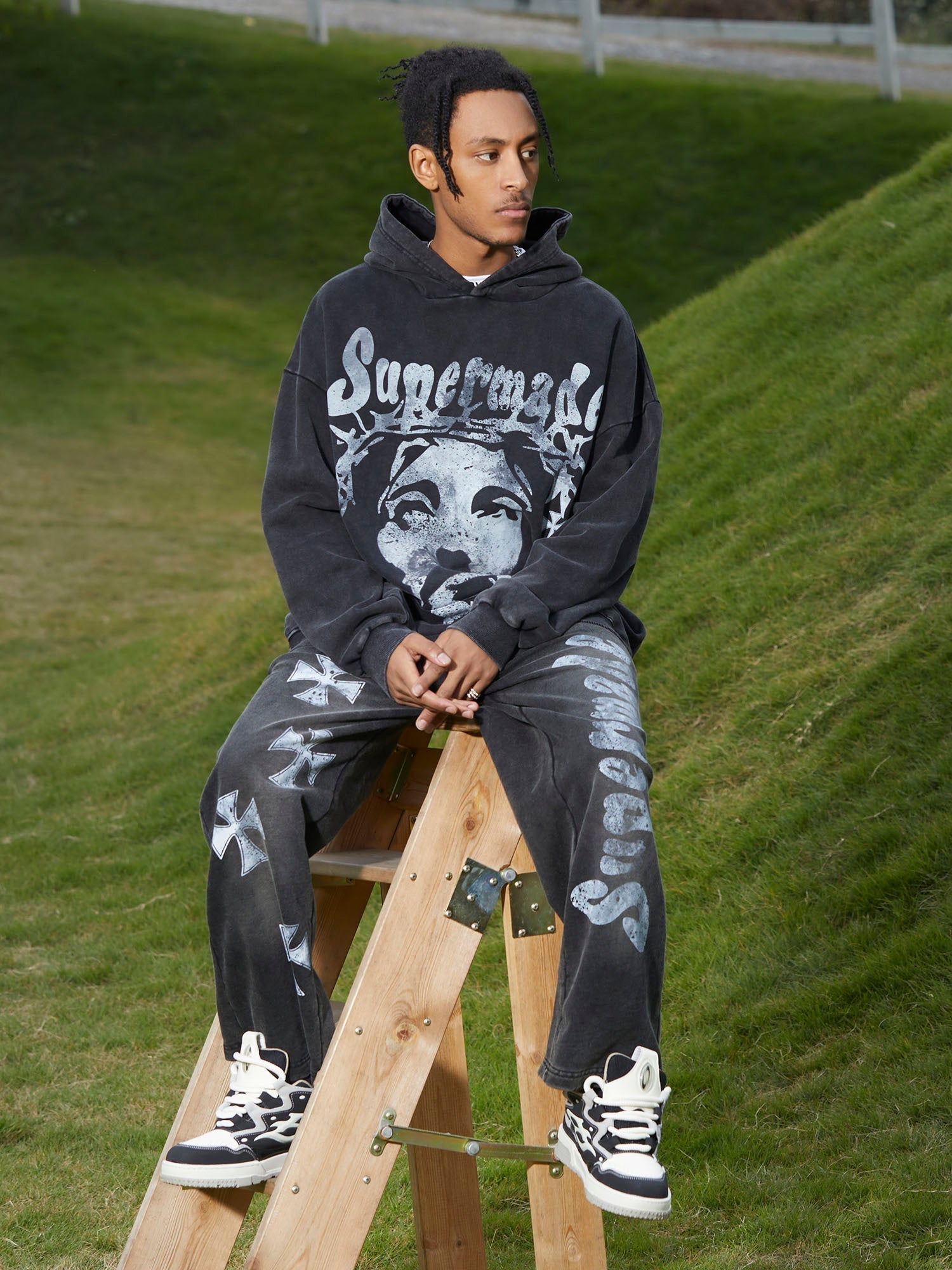 Heavy Duty Washed Jesus Graphic Hoodie - 1973