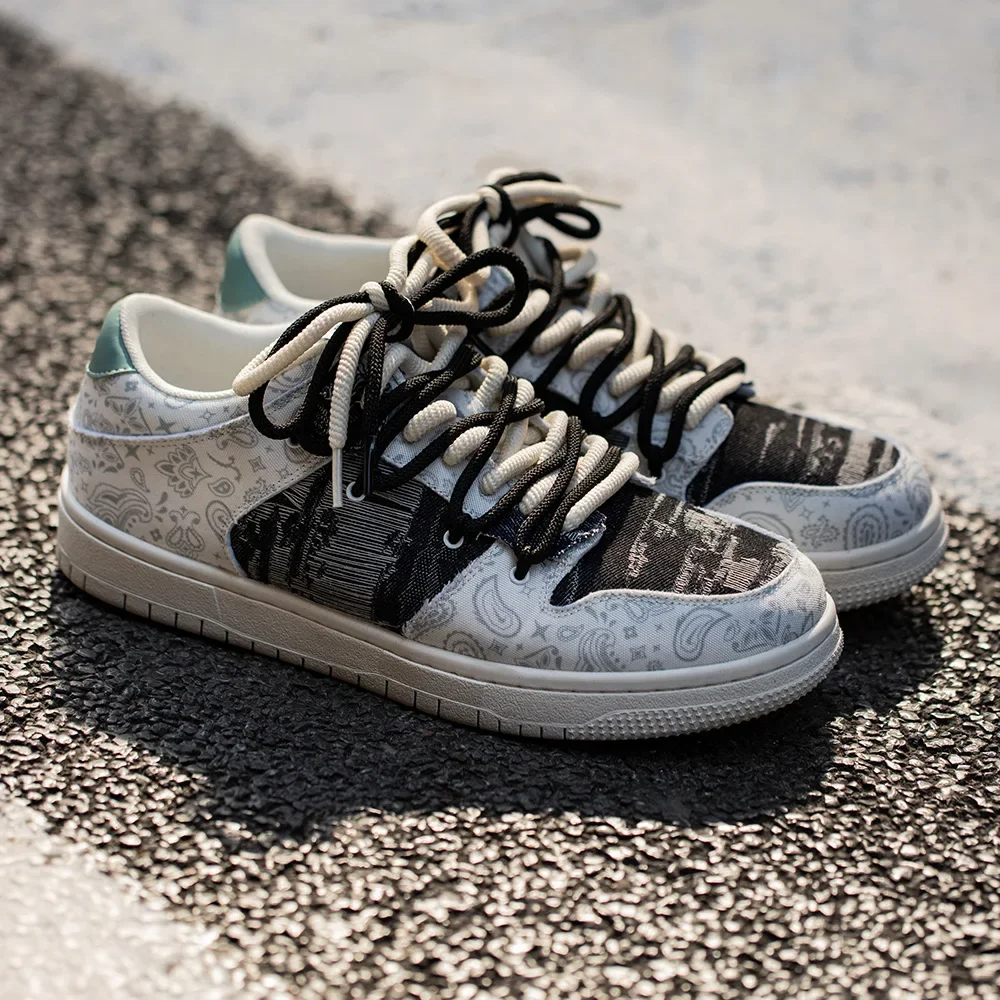 Maden Couple Skateboard Shoes Antiskid Walking Athletic Shoes
