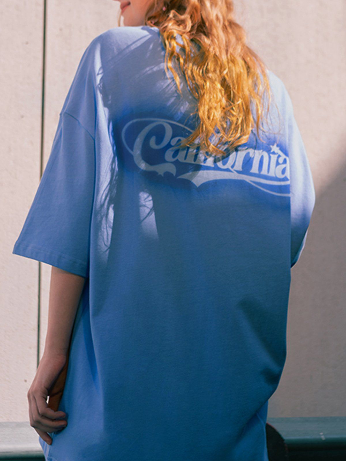 T-shirt imprimé en mousse solide 