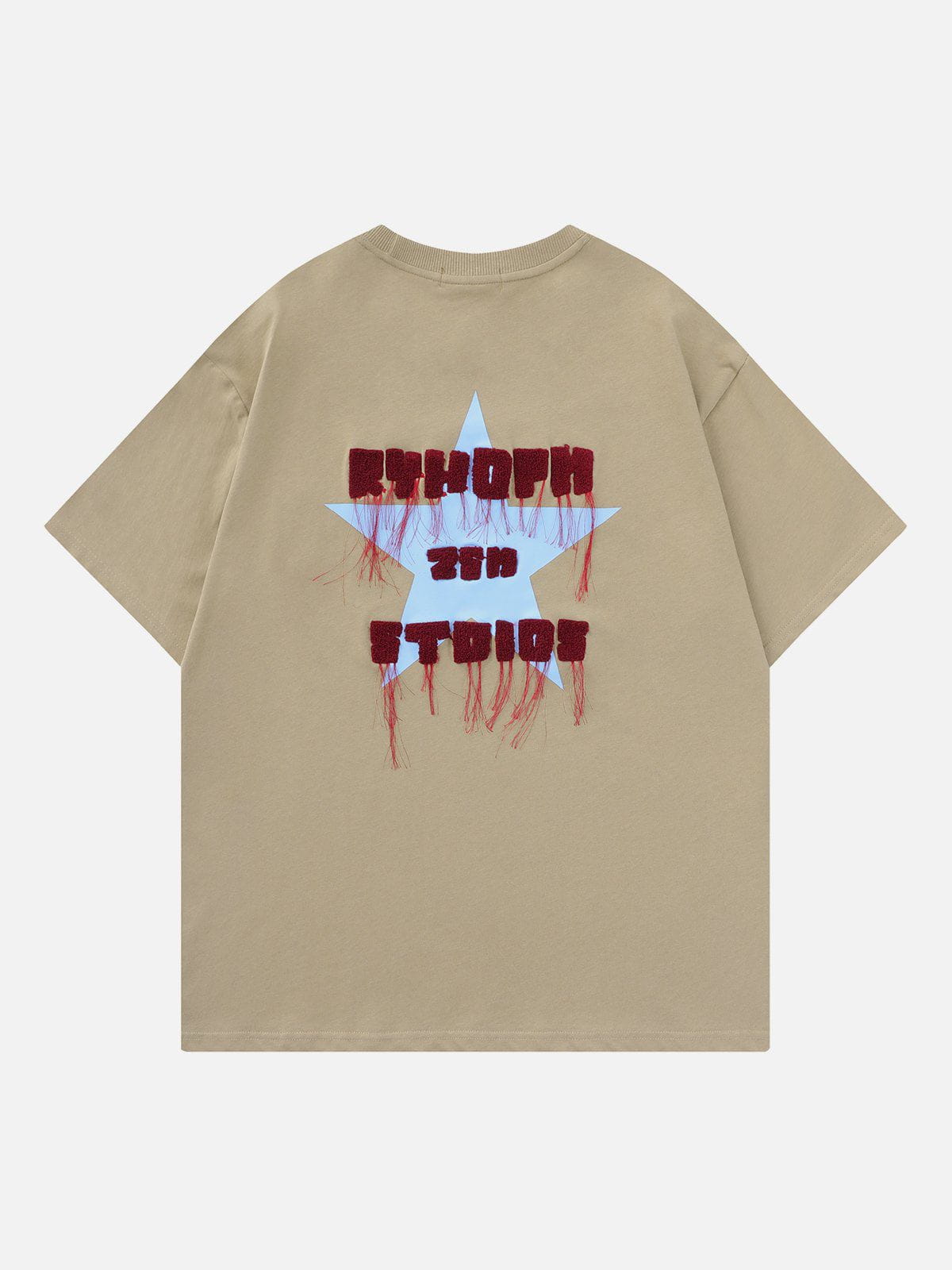 T-shirt à pompons et étoiles brodées avec serviette 