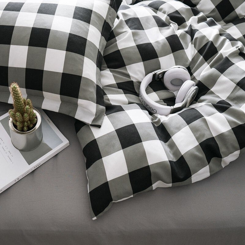 Heavy Grid Bedding Set