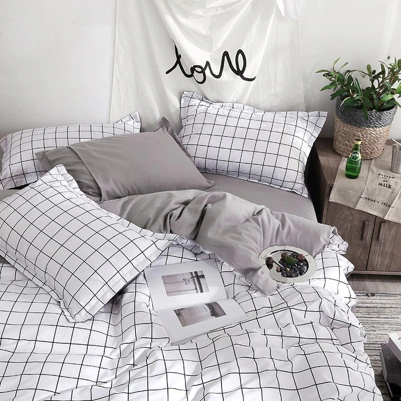 Plain Grid Bedding Set