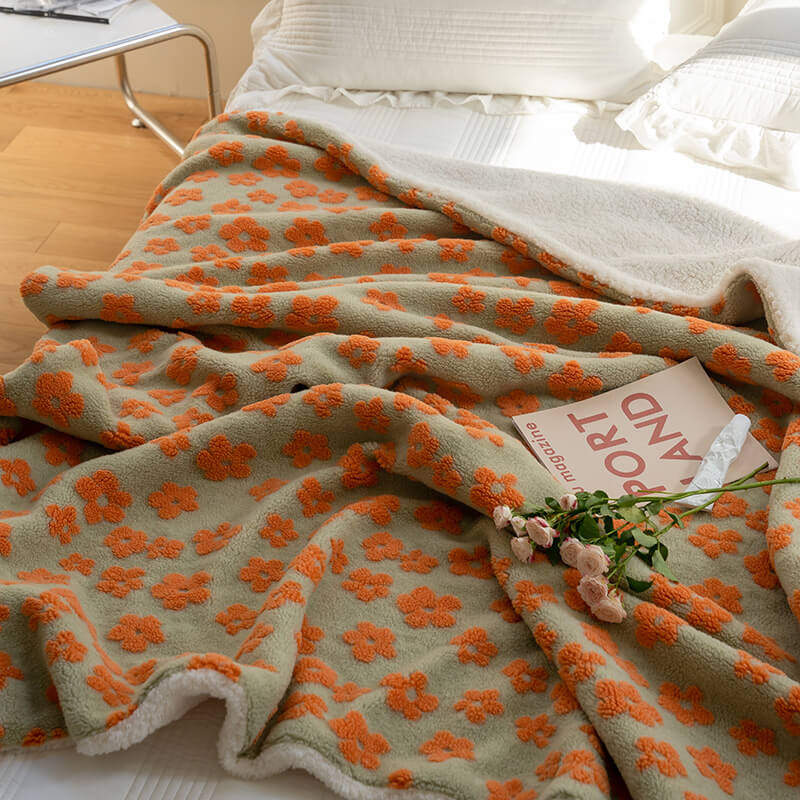 Vintage Chamomiles Fluffy Blanket