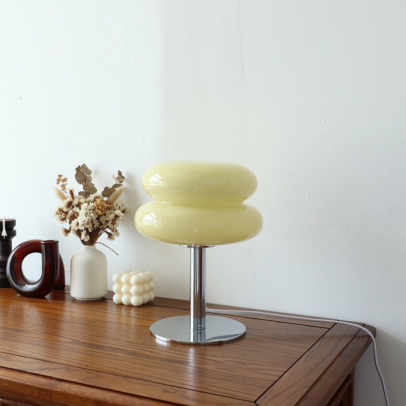 Retro '50s Egg Tart Table Lamp