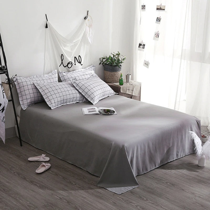 Plain Grid Bedding Set