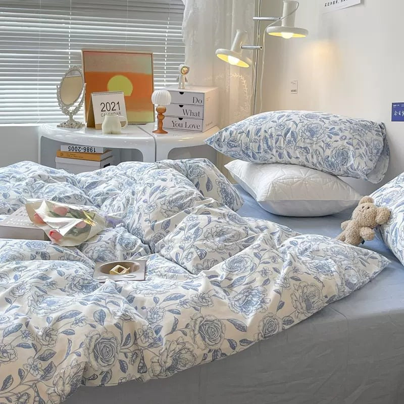 Blue Flowers Pattern Print Bedding Set