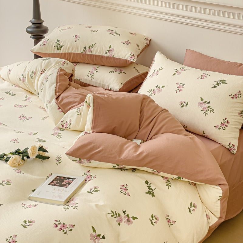 Springtime Flowers Print Bedding Set