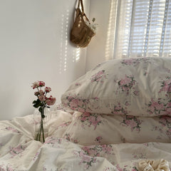 Coquette Pink Blooming Roses Bedding Set