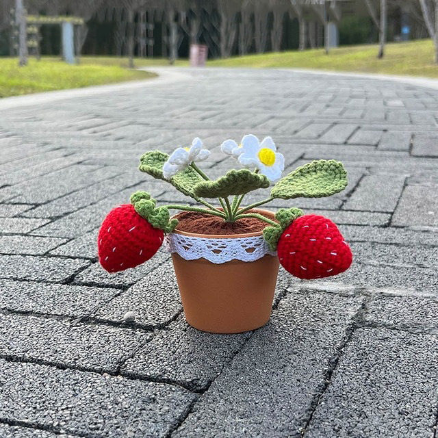 Crochet Potted Strawberry Bush