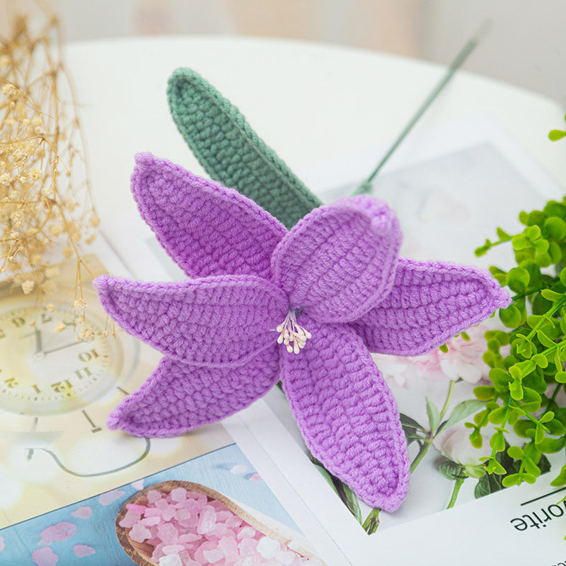 Fleurs de lys au crochet