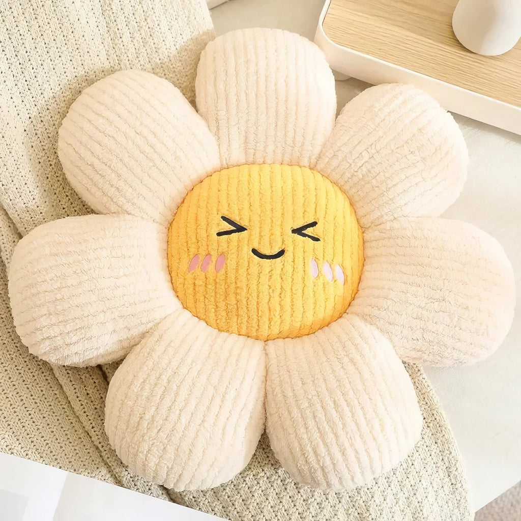 Kawaii Daisy Flower Throw Pillow