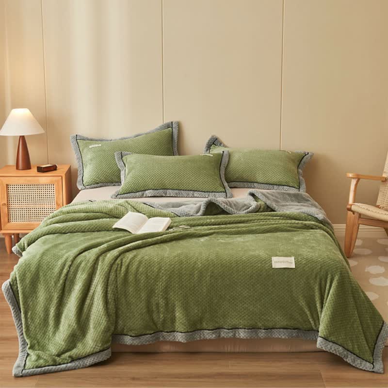 Solid Color Fleece Blanket & Pillowcases