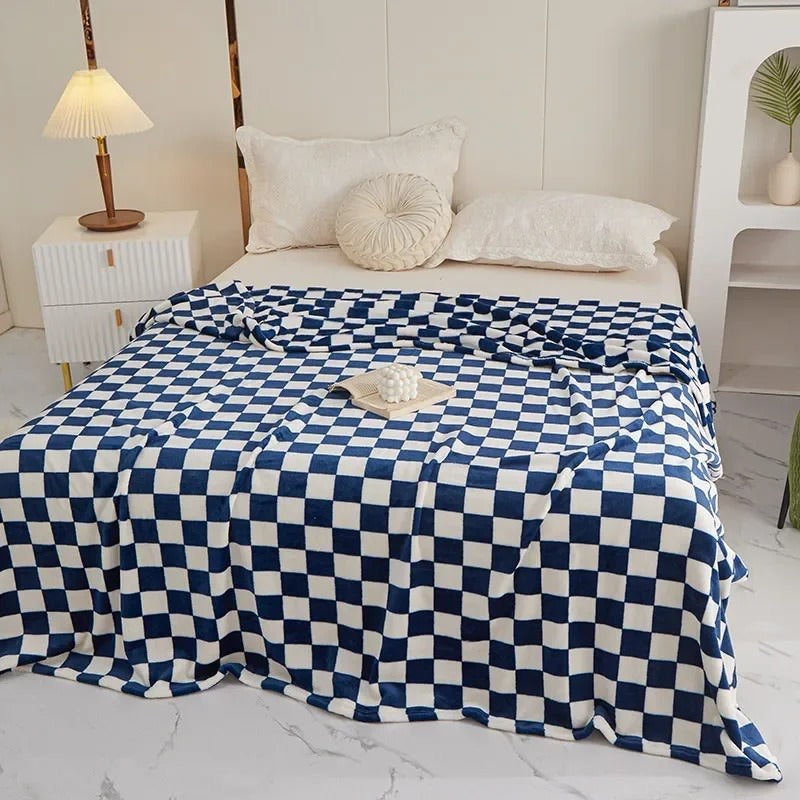 Plush Checkered Throw Blanket