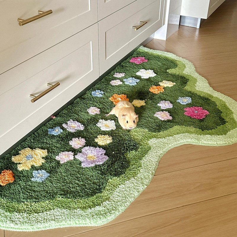 Green Blooming Lawn Accent Rug