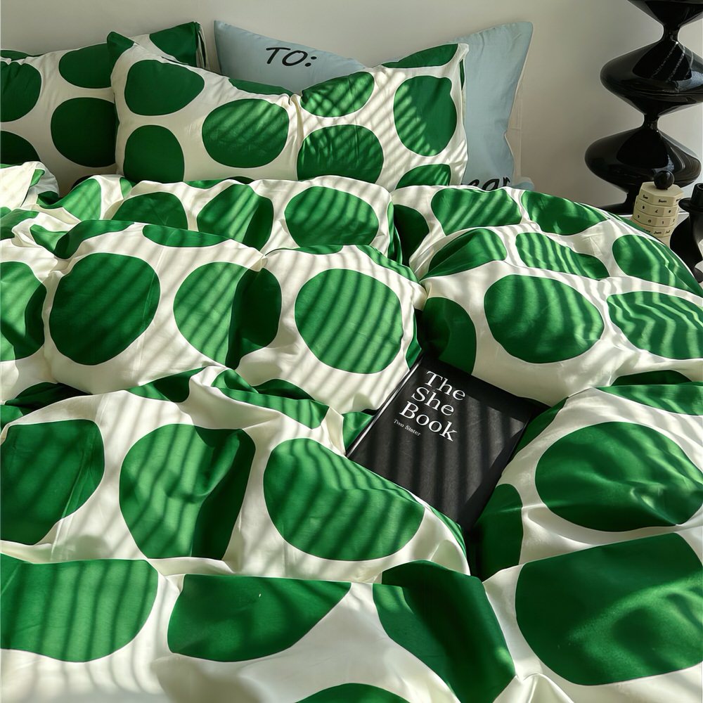 Green Large Polka Dot Bedding Set