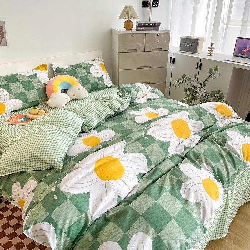 Light Green Checkered Daisies Bedding Set