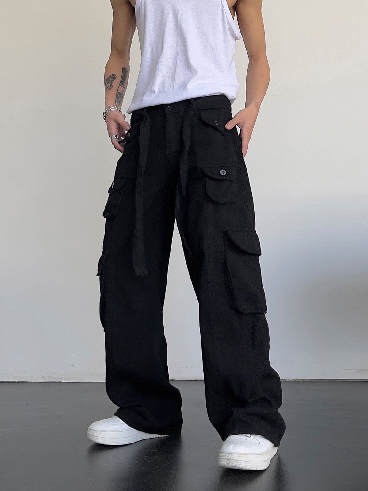 Large Pocket Webbing Cargo Pants