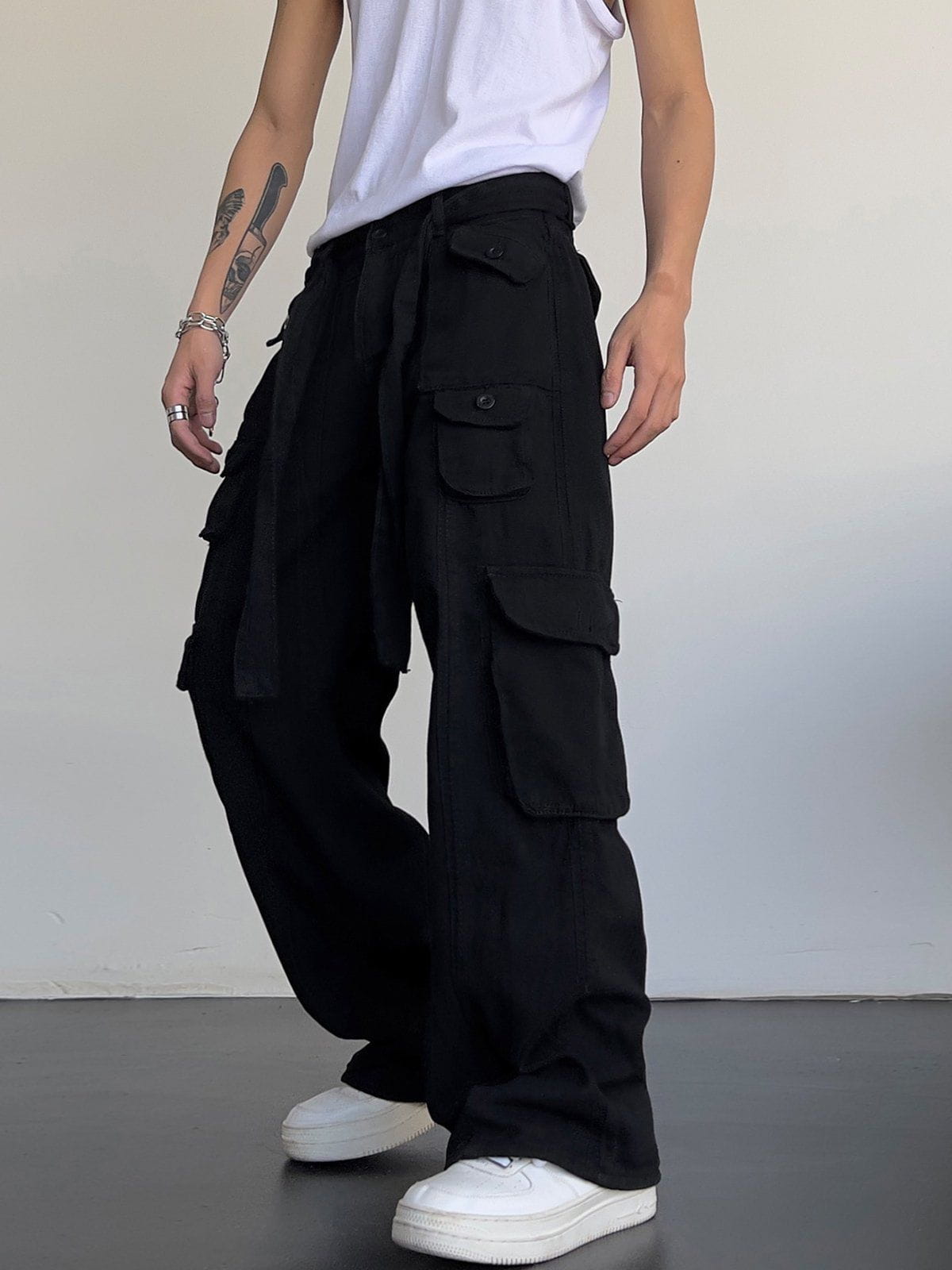 Large Pocket Webbing Cargo Pants