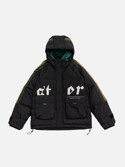 Wintermantel mit Seitenstreifen und mehreren Taschen