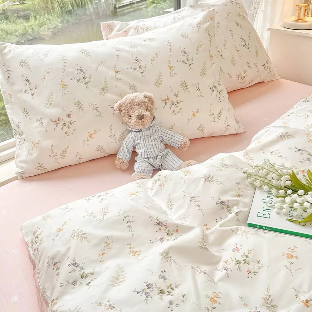 Pale Pink Floral Print Bedding Set