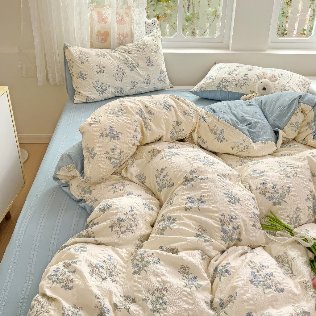 Pastel Blue Flowers Print Bedding Set