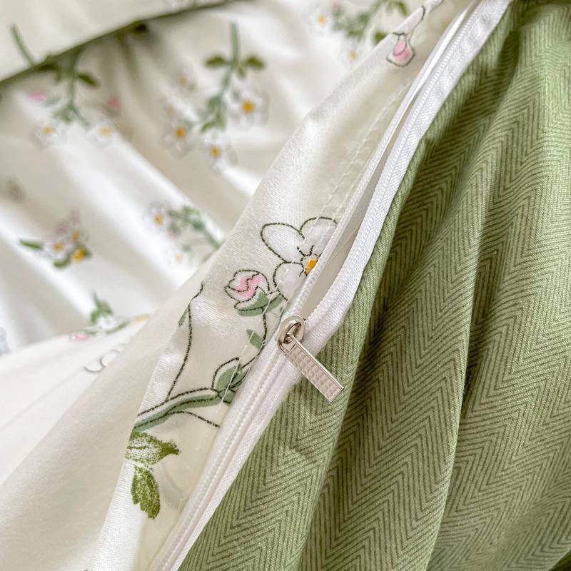 Sage Green Wildflowers Bedding Set