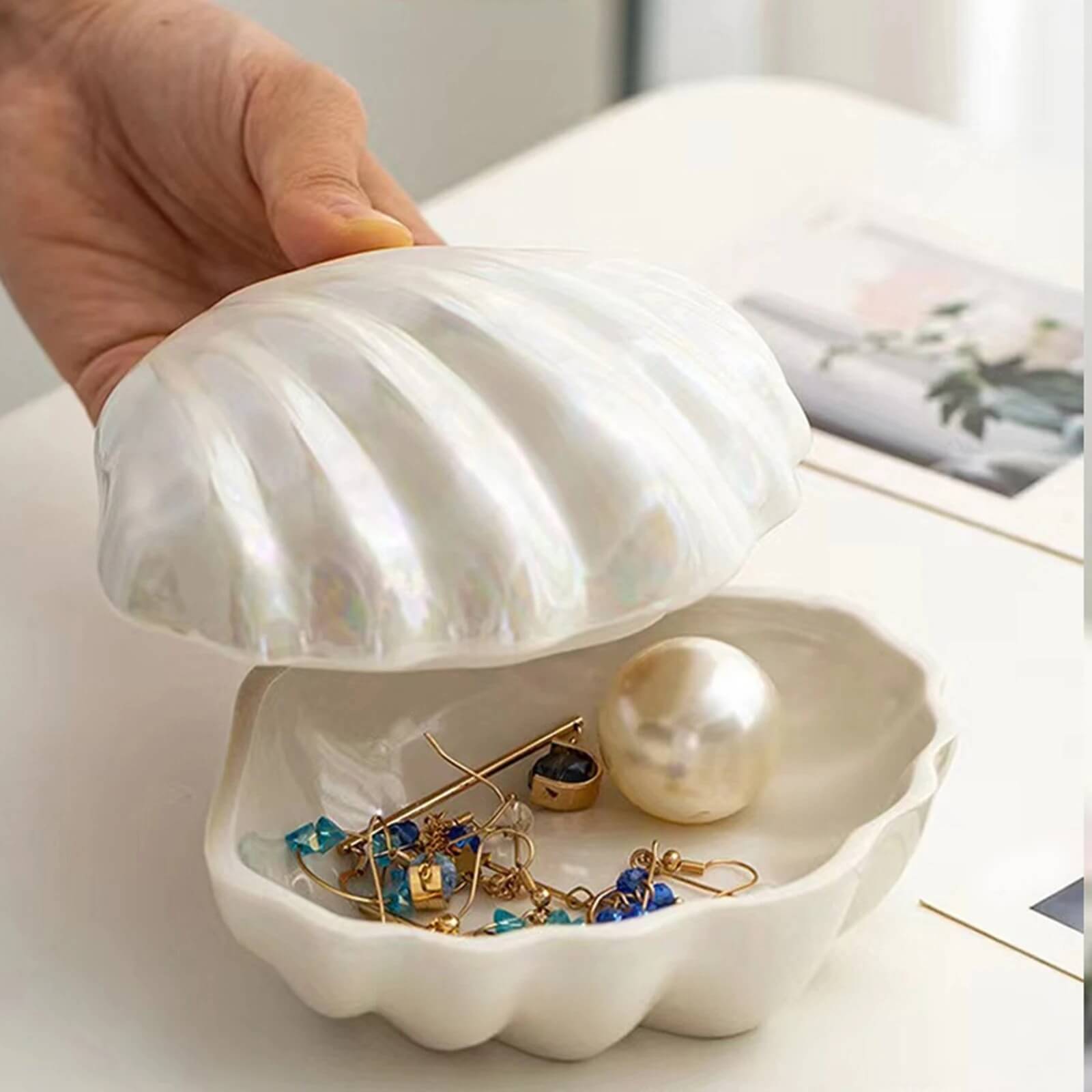 Clam Shell Ceramic Jewelry Storage