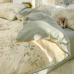 Vintage Pale Floral Print Bedding Set