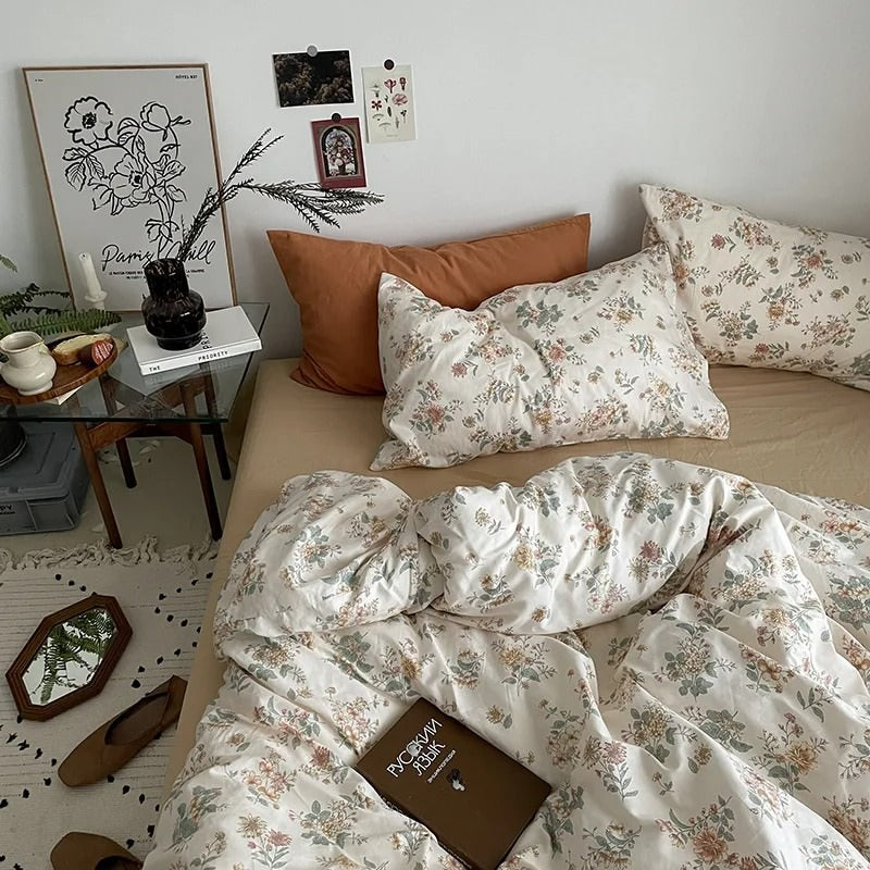 Vintage Pale Flowers Print Cotton Bedding Set